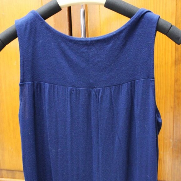 Top - Picture 4 of 6